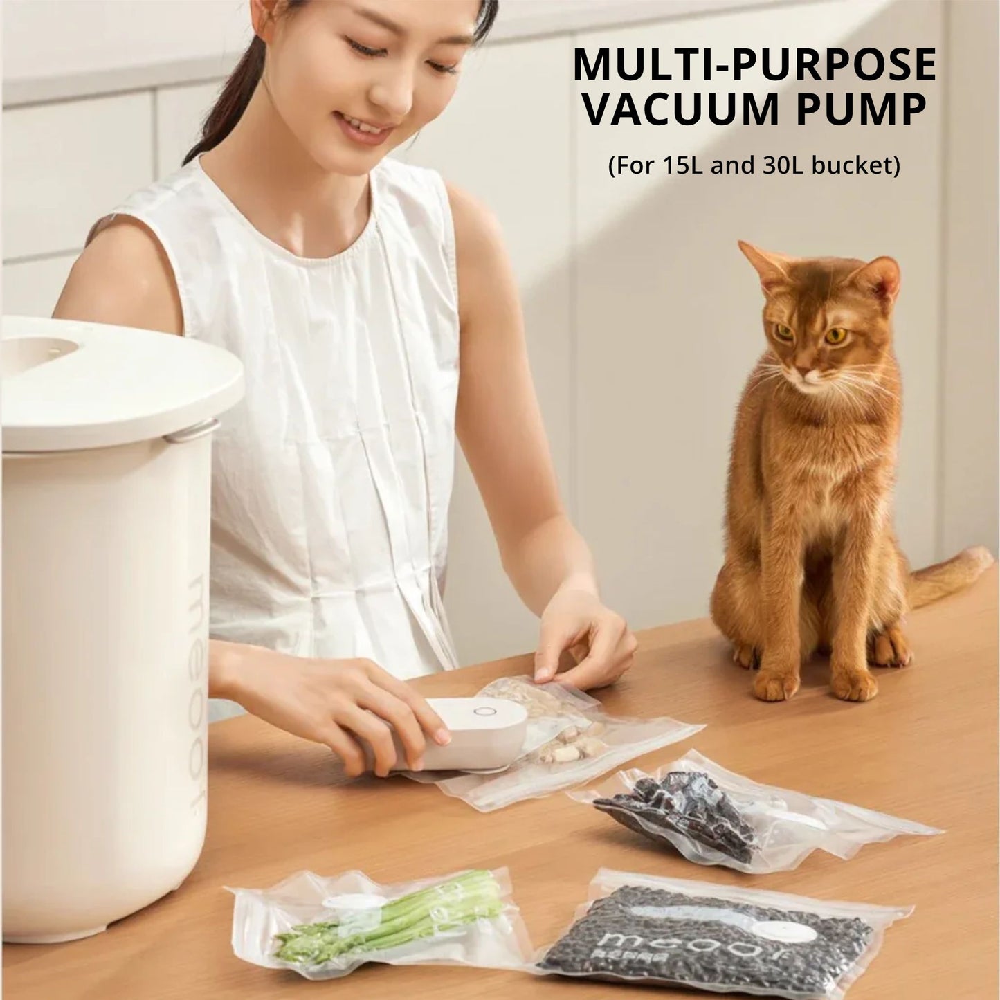MEOOF SMART VACUUM PET FOOD CONTAINER (13L, 15L AND 30L)
