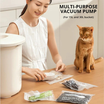 MEOOF SMART VACUUM PET FOOD CONTAINER (13L, 15L AND 30L)